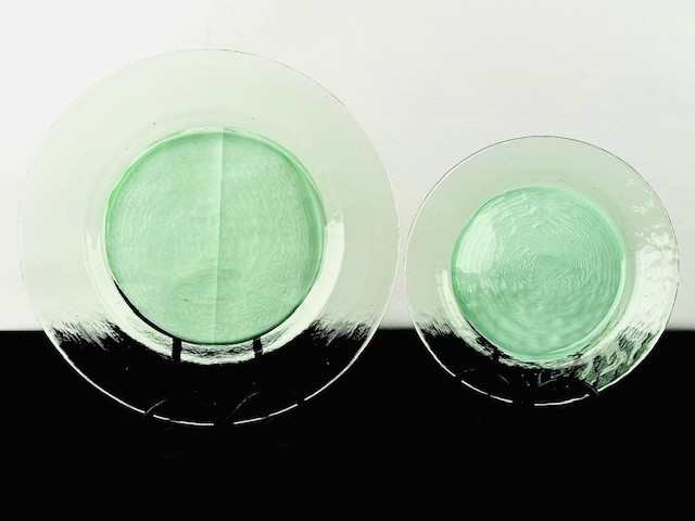 Kiwi Hammered Glass